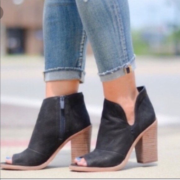 vince camuto open toe booties